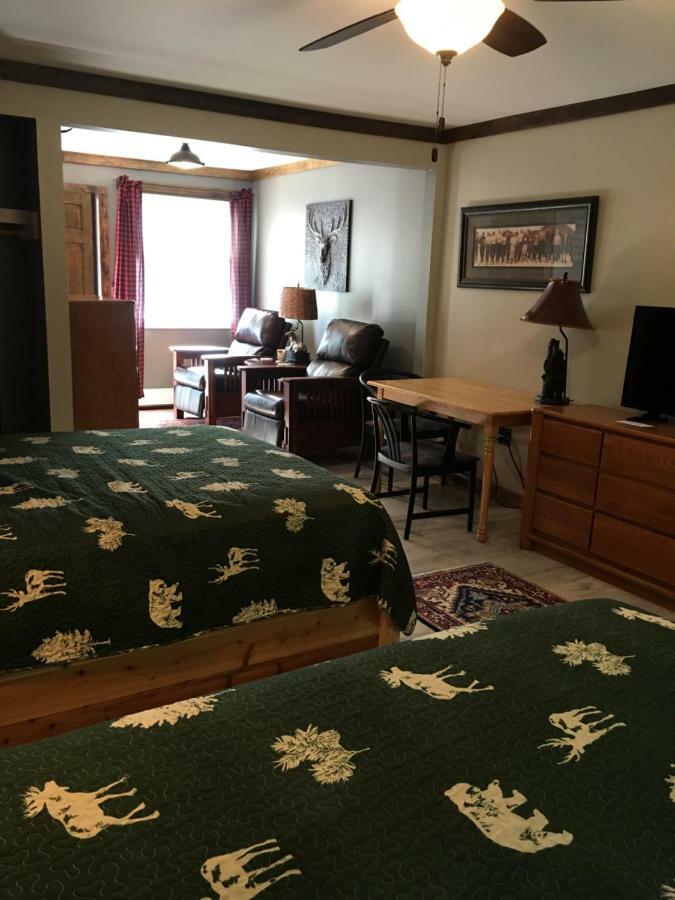 Warrensburg Inn & Suites - 6 Mi To Lake George Exteriér fotografie